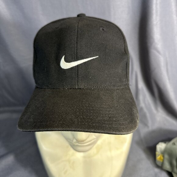 Vintage 90s Nike Swoosh‎ Black Baseball Hat Made in Taiwan Adjustable Cap Y2K - Picture 1 of 13